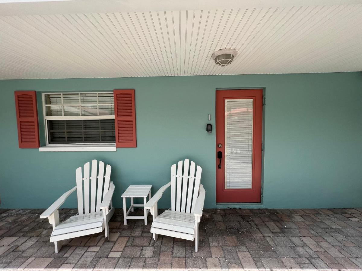 Hotel Blue Waters Treasure Island Exterior foto