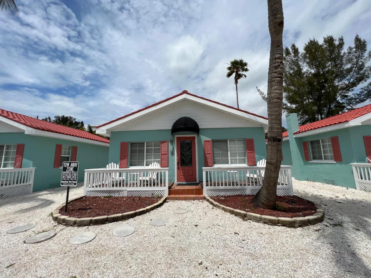 Hotel Blue Waters Treasure Island Exterior foto