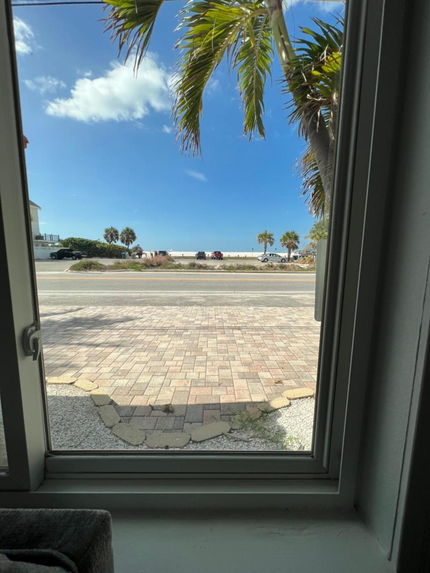 Hotel Blue Waters Treasure Island Exterior foto