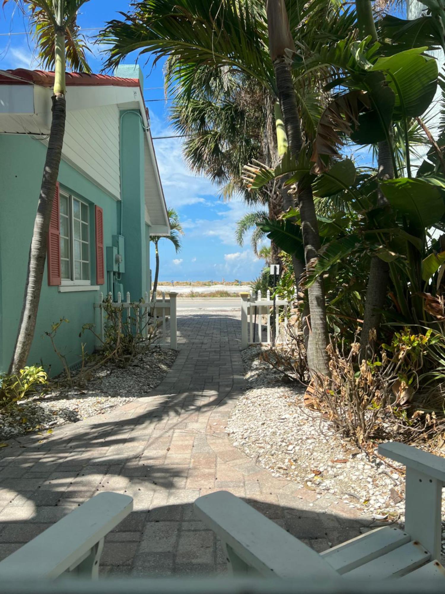 Hotel Blue Waters Treasure Island Exterior foto